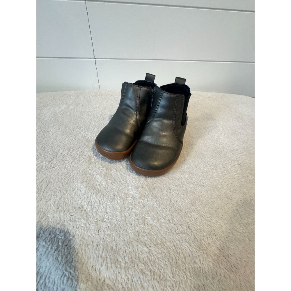 Ten Little Toddler Chelsea Boot Size 6 Metallic Gray